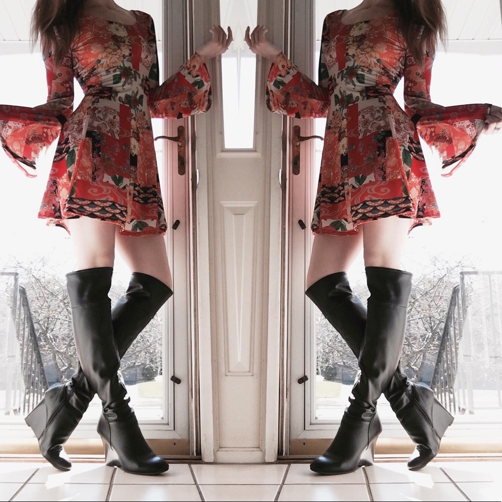 Asos size 0 bell sleeve dress - Picture 5 of 10